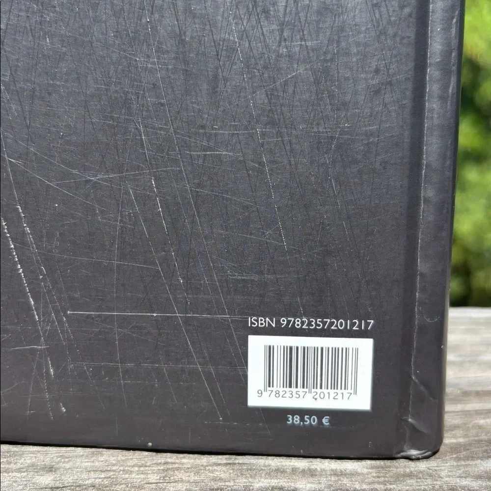 L.O.V.E. Foodbook by Emilie Baltz Cook Book in French Language Signed